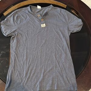 Hollister Men’s Sz M Shirt